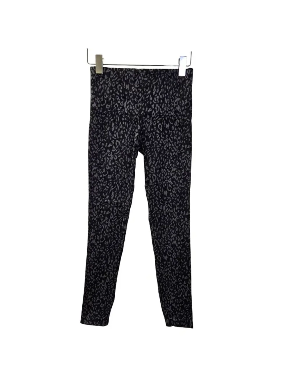 Spanx Look at Me Now Leopard Print Compression Leggings Size Medium